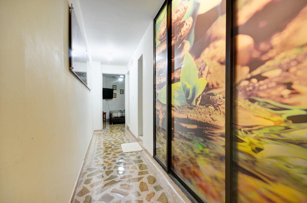 Apartamentos Amoblados Jg De La 70 Medellín Kültér fotó