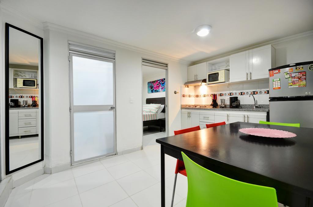 Apartamentos Amoblados Jg De La 70 Medellín Kültér fotó