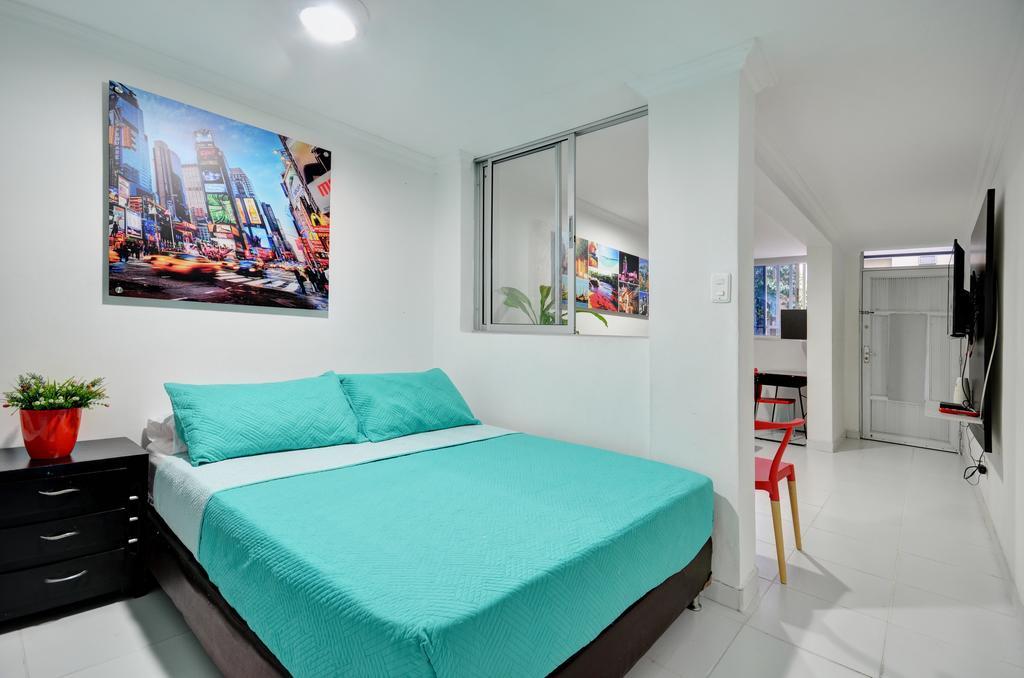 Apartamentos Amoblados Jg De La 70 Medellín Kültér fotó