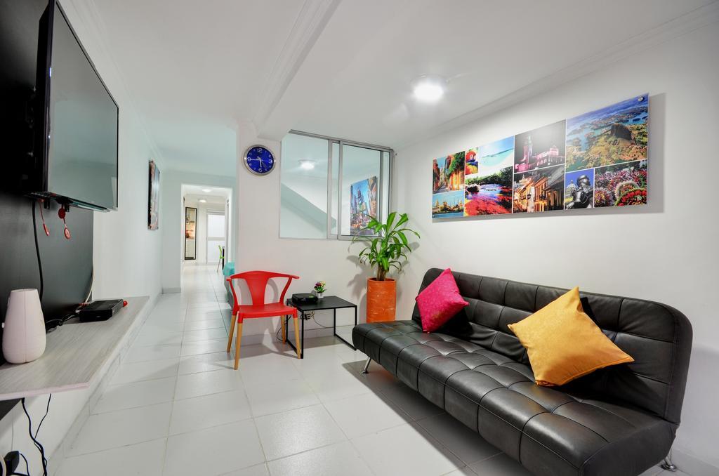 Apartamentos Amoblados Jg De La 70 Medellín Kültér fotó