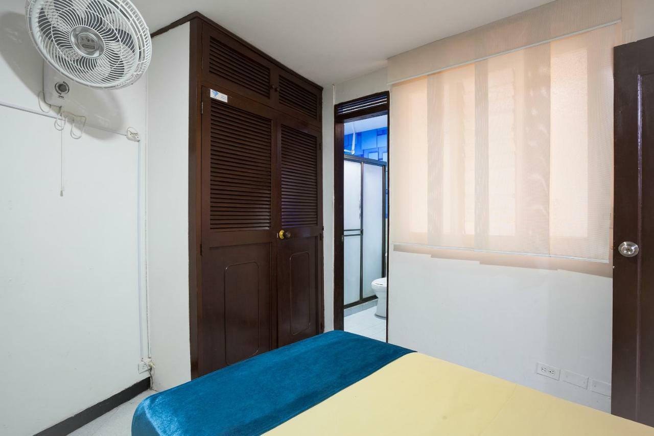 Apartamentos Amoblados Jg De La 70 Medellín Kültér fotó