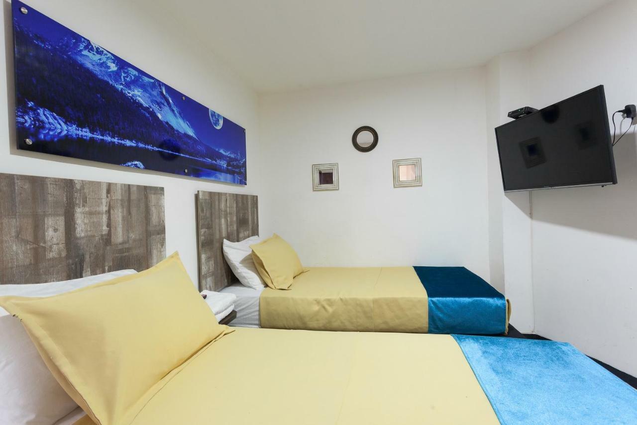 Apartamentos Amoblados Jg De La 70 Medellín Kültér fotó