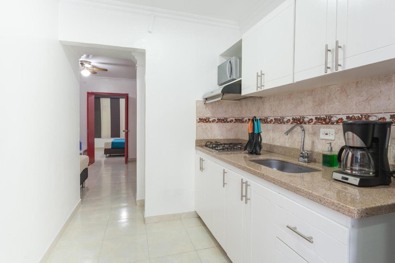 Apartamentos Amoblados Jg De La 70 Medellín Kültér fotó
