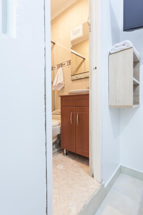 Apartamentos Amoblados Jg De La 70 Medellín Kültér fotó