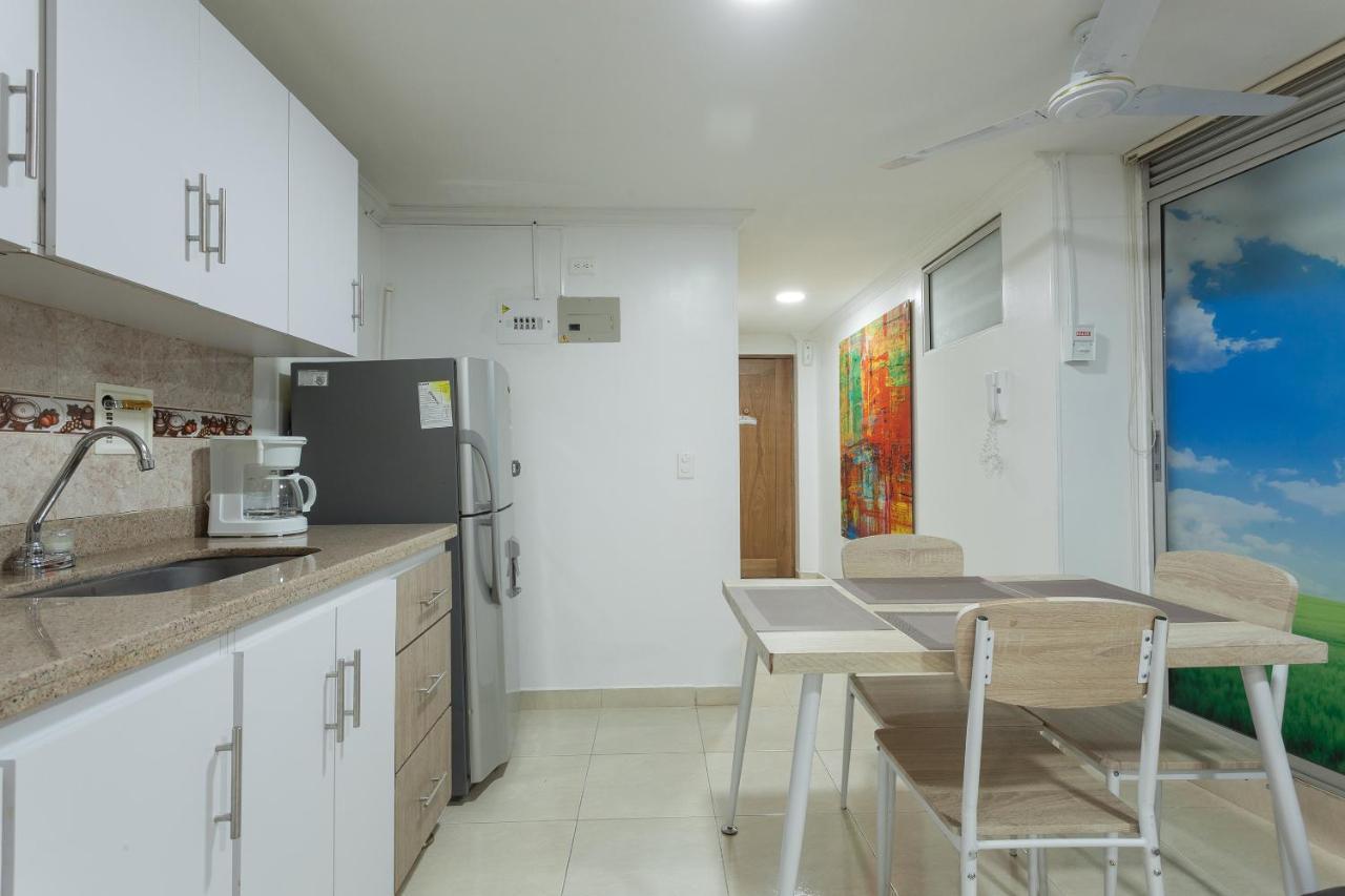 Apartamentos Amoblados Jg De La 70 Medellín Kültér fotó