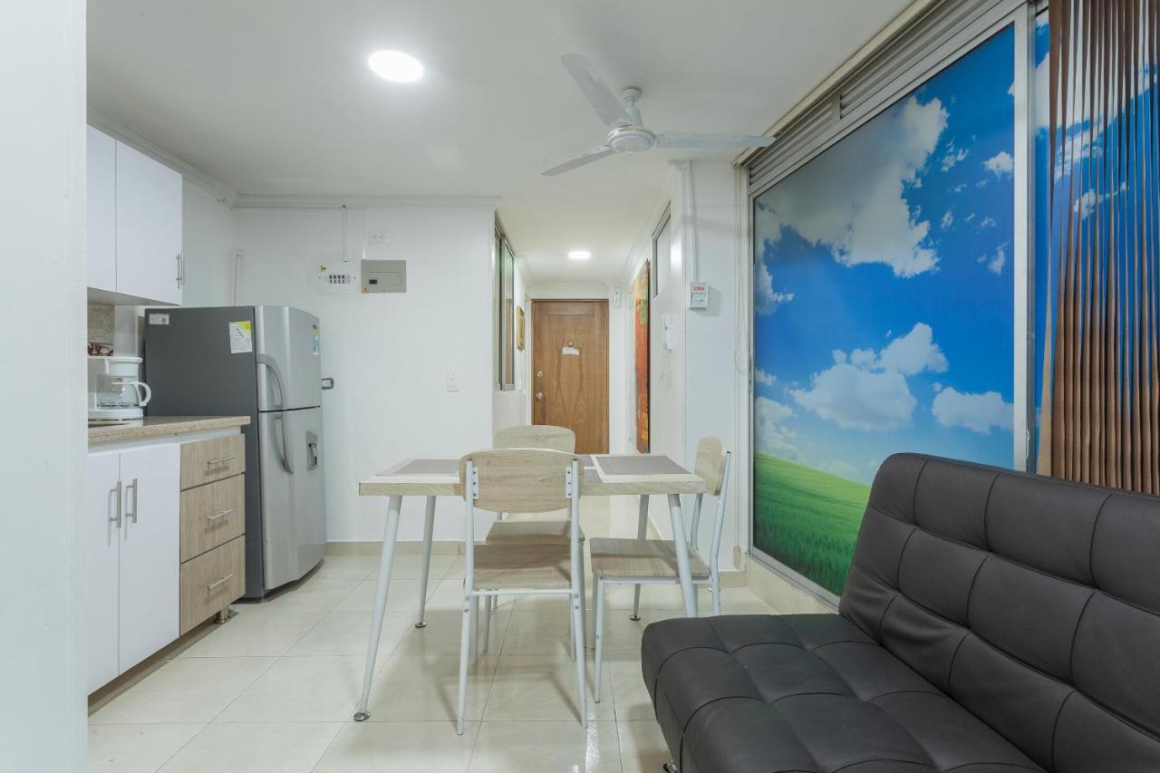 Apartamentos Amoblados Jg De La 70 Medellín Kültér fotó